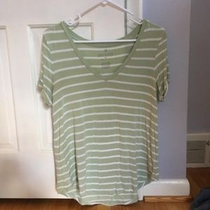 Adorable AEO Green & White Top